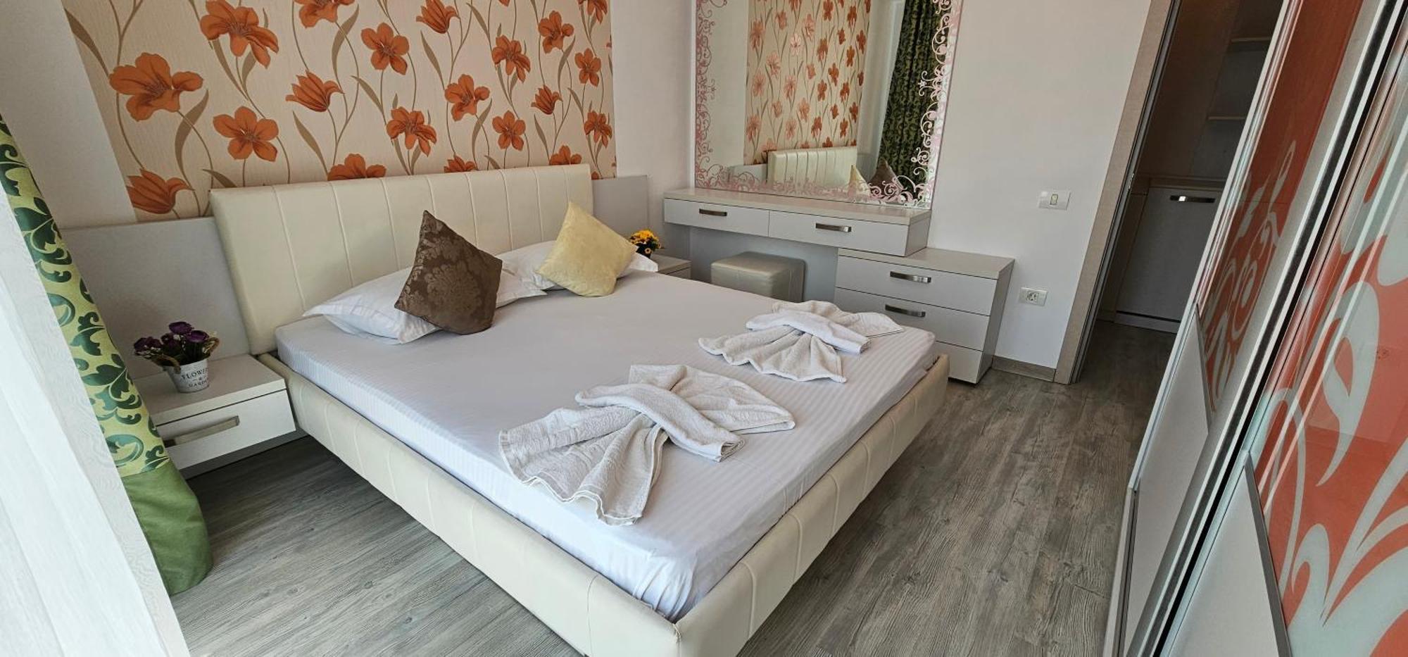 Luxury Aparthotel Promenada In Building Stefan Prima Linie La Mare Năvodari Kültér fotó