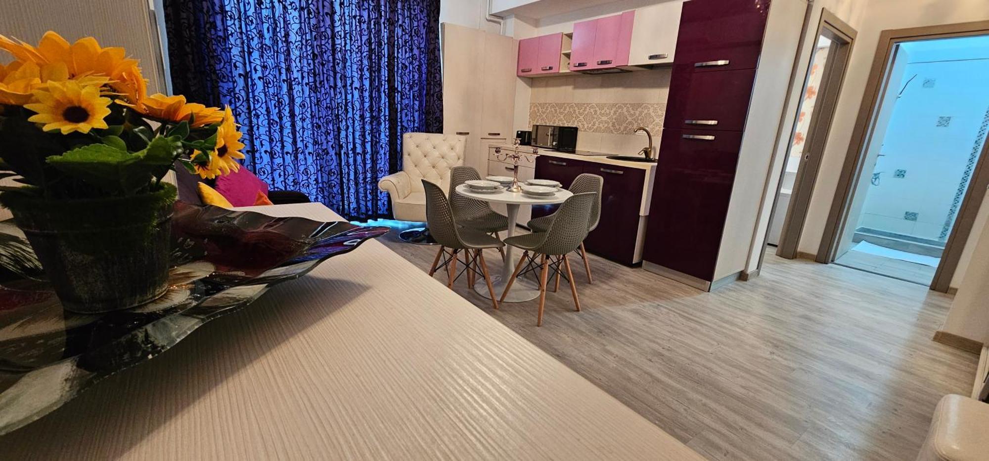 Luxury Aparthotel Promenada In Building Stefan Prima Linie La Mare Năvodari Kültér fotó